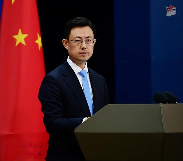 日升鑫 中方刚打退菲船, 美军就调航母进南海, 解放军增兵, 布下天罗地网